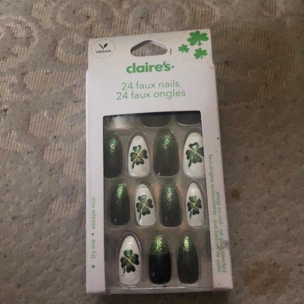 Saint Pattie’s day nails